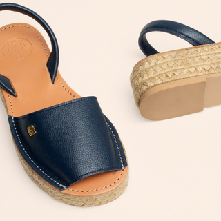 Alma Sandalia Piel Marino