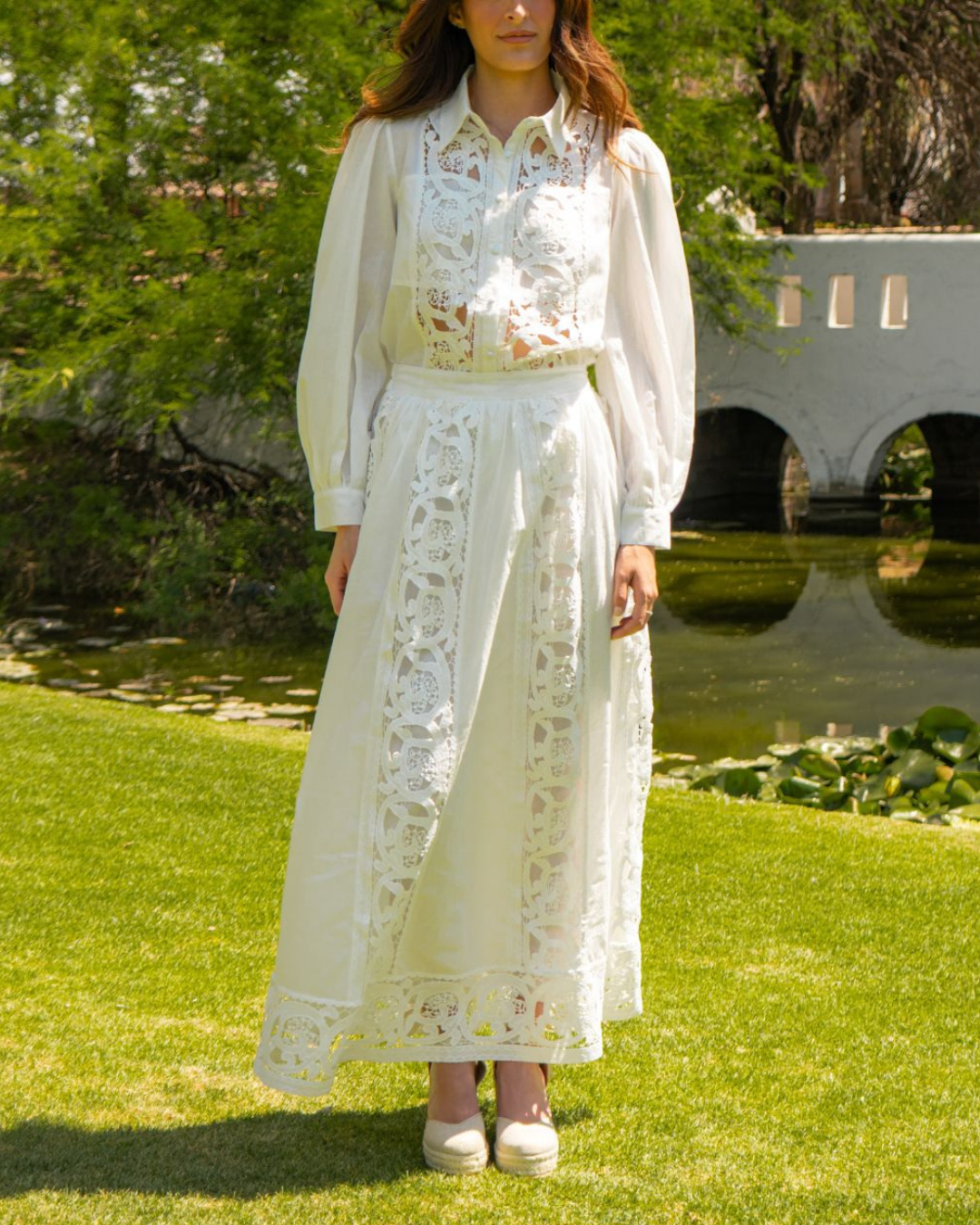 Set Falda y Camisa con Encaje Blanco