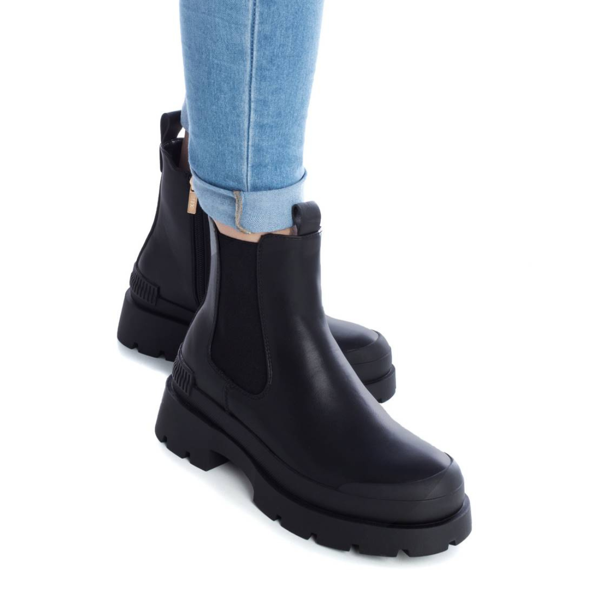 Bota Corta Macarena Negro