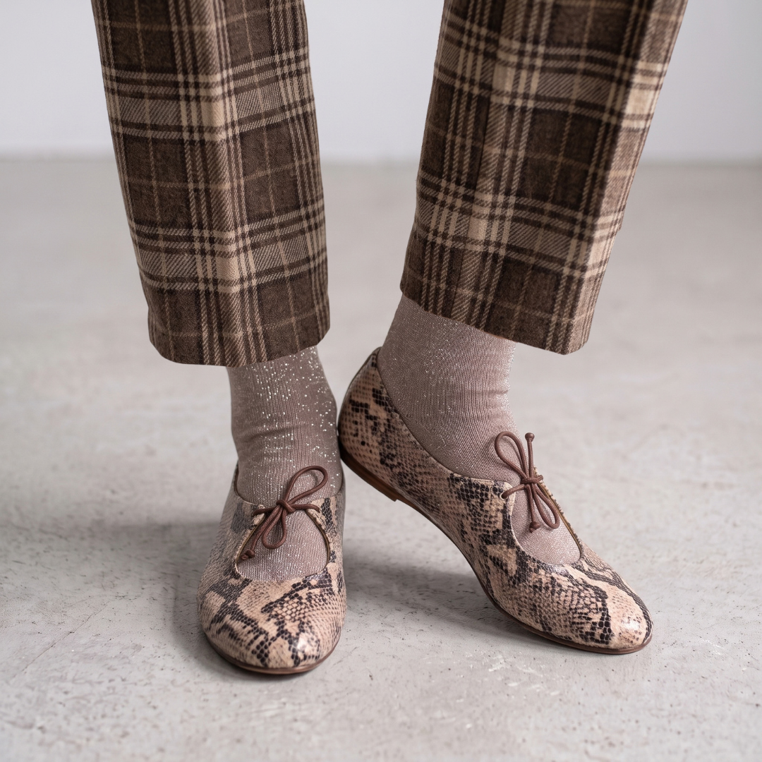 Calcetas Taupe de Brillos para Mujer