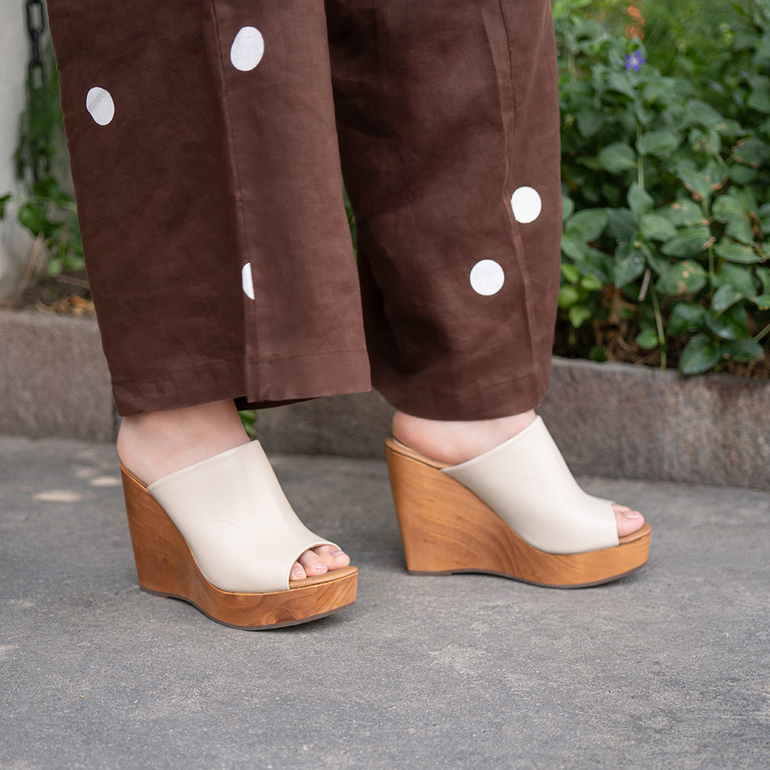 Valentina Hueso Plataforma de Madera