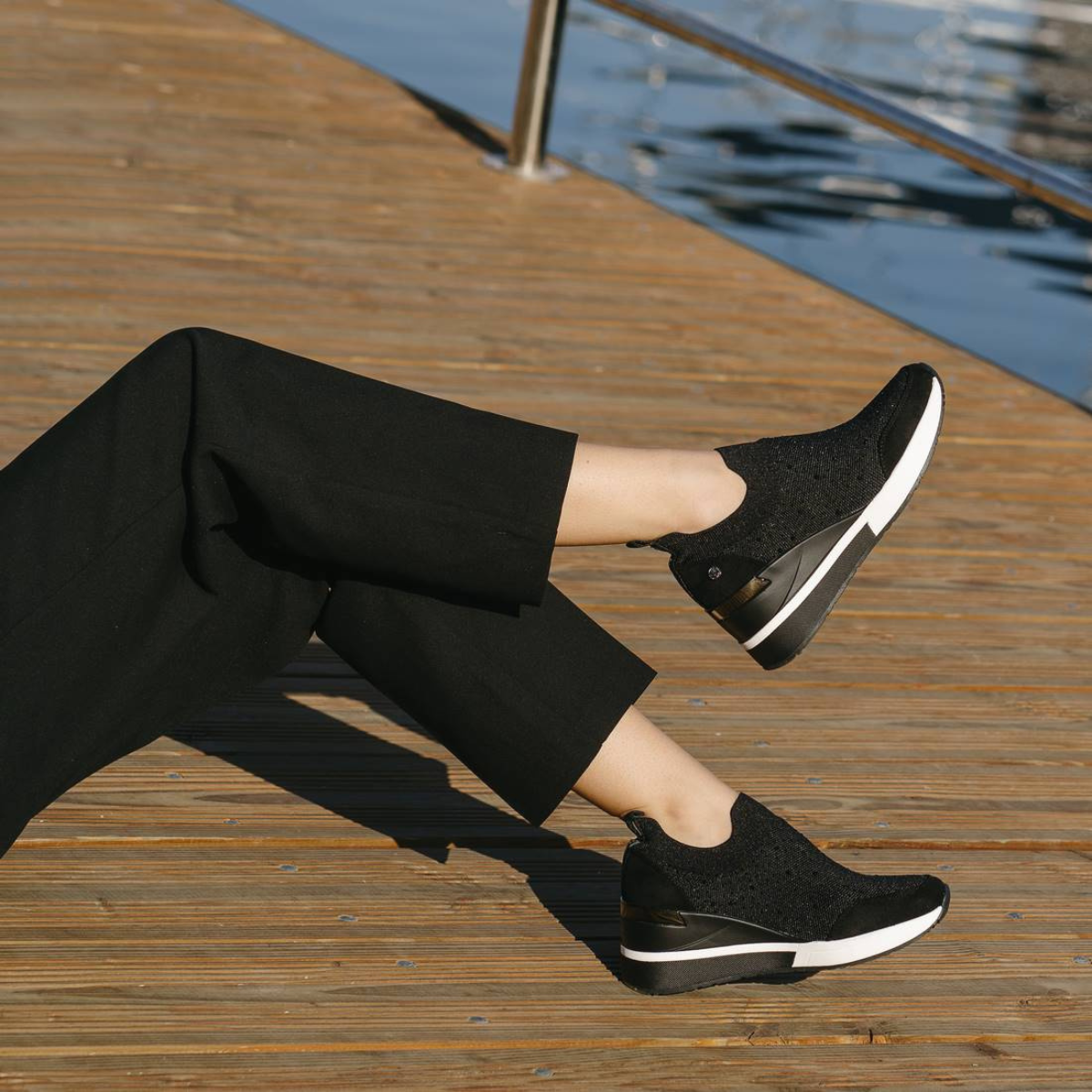 Tenis Plataforma Tamara Negro Morkas The Shoe Atelier